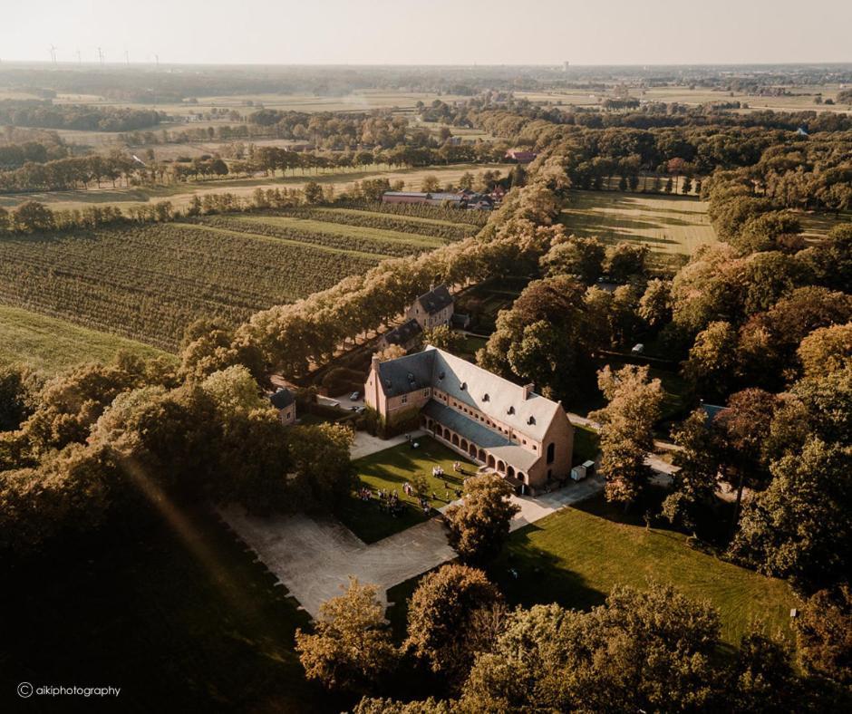 Hotel Priorij Corsendonk Oud-Turnhout Zewnętrze zdjęcie
