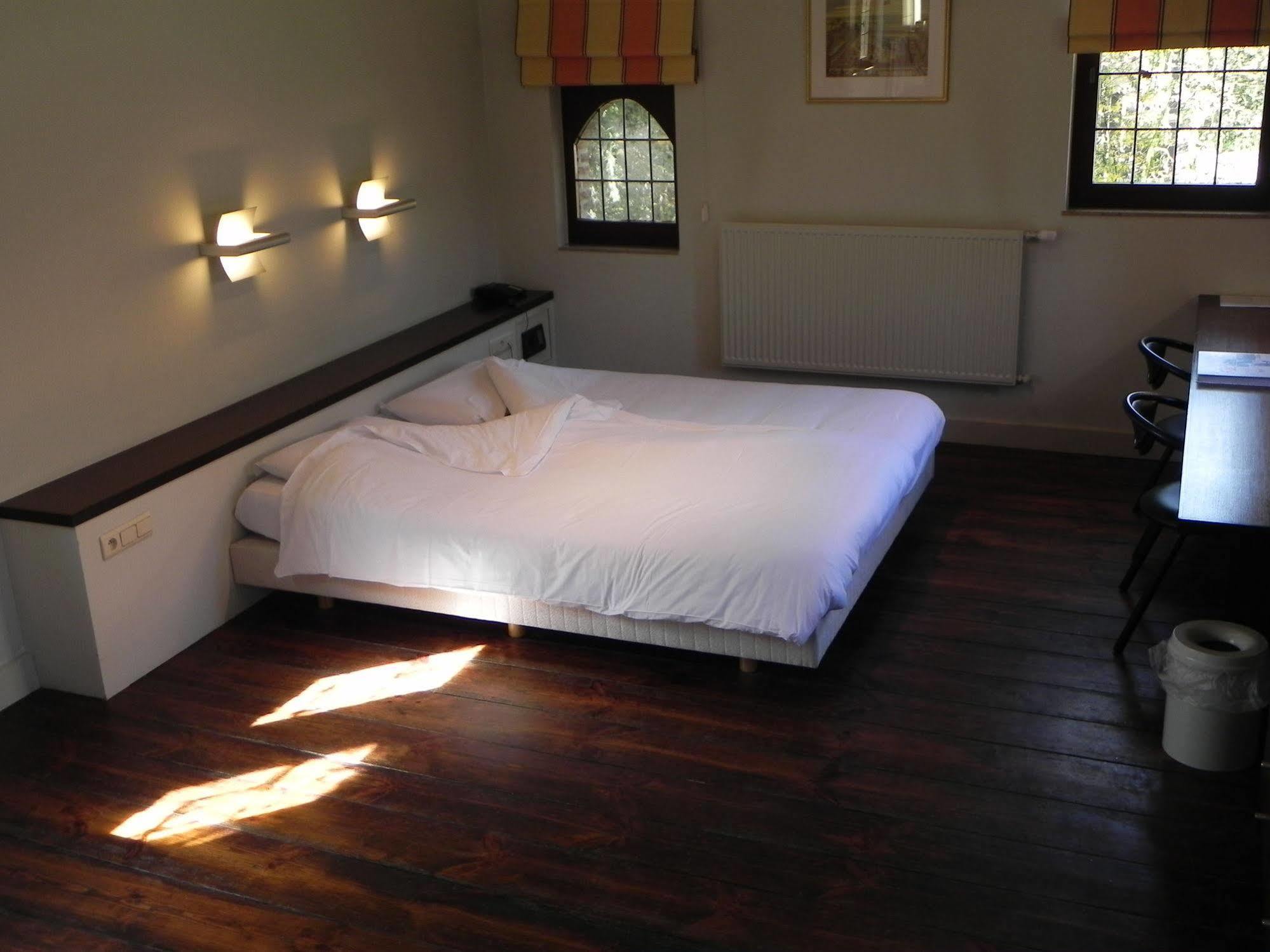 Hotel Priorij Corsendonk Oud-Turnhout Zewnętrze zdjęcie