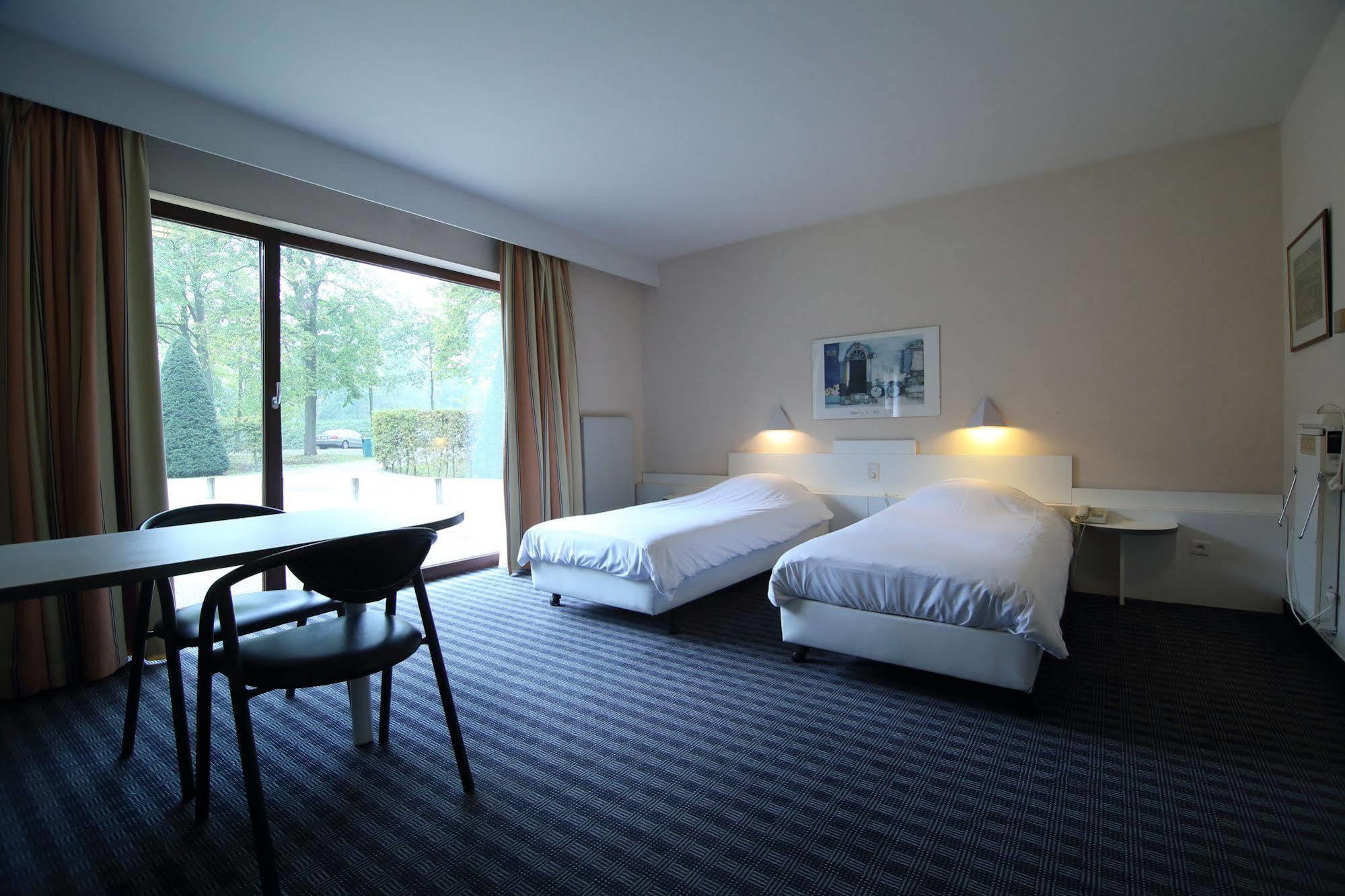 Hotel Priorij Corsendonk Oud-Turnhout Zewnętrze zdjęcie
